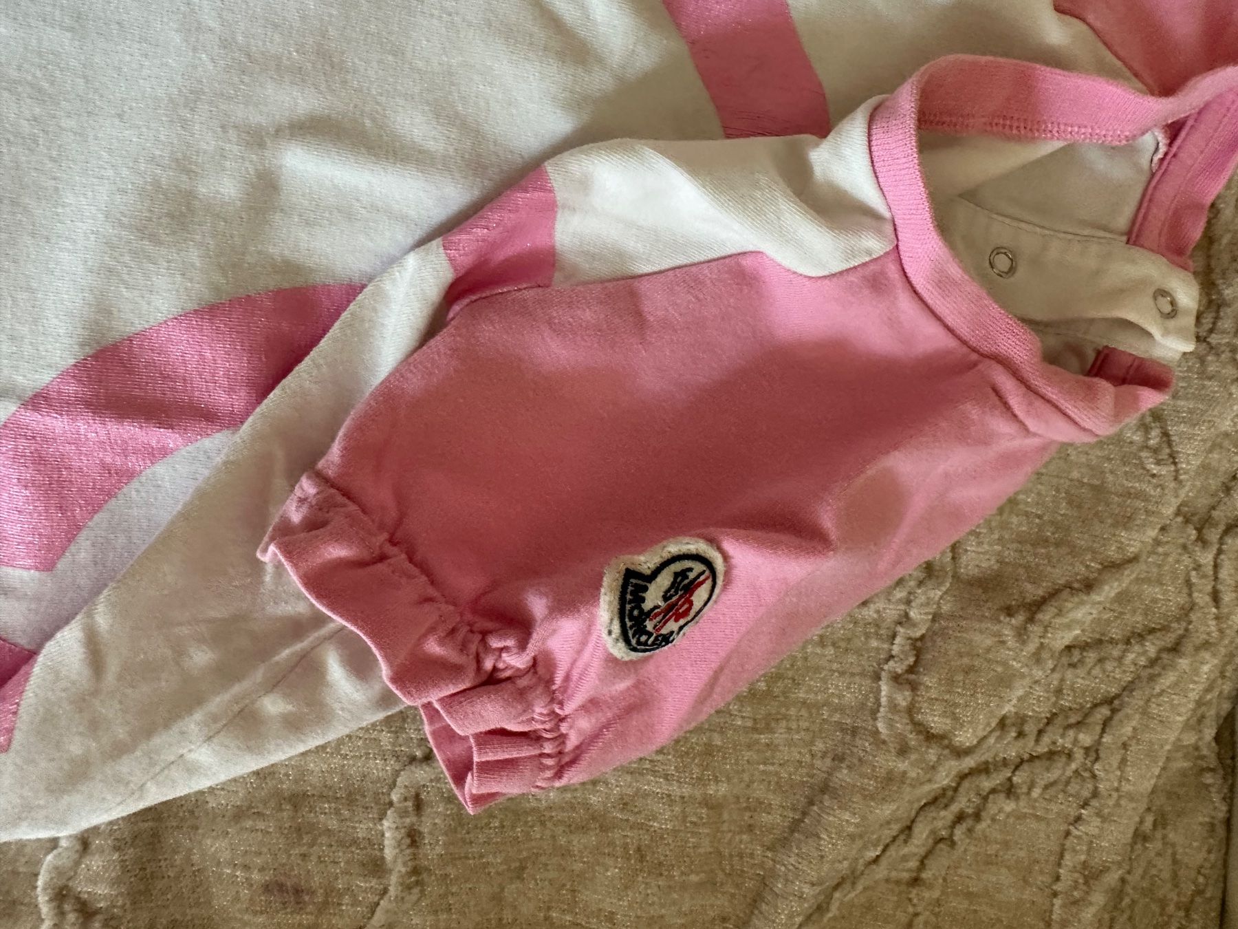 Moncler Hemden, T-Shirts & Polos: Moncler T-shirt 18 /24 Months – Gebraucht aus Zürich von Bybyana 1