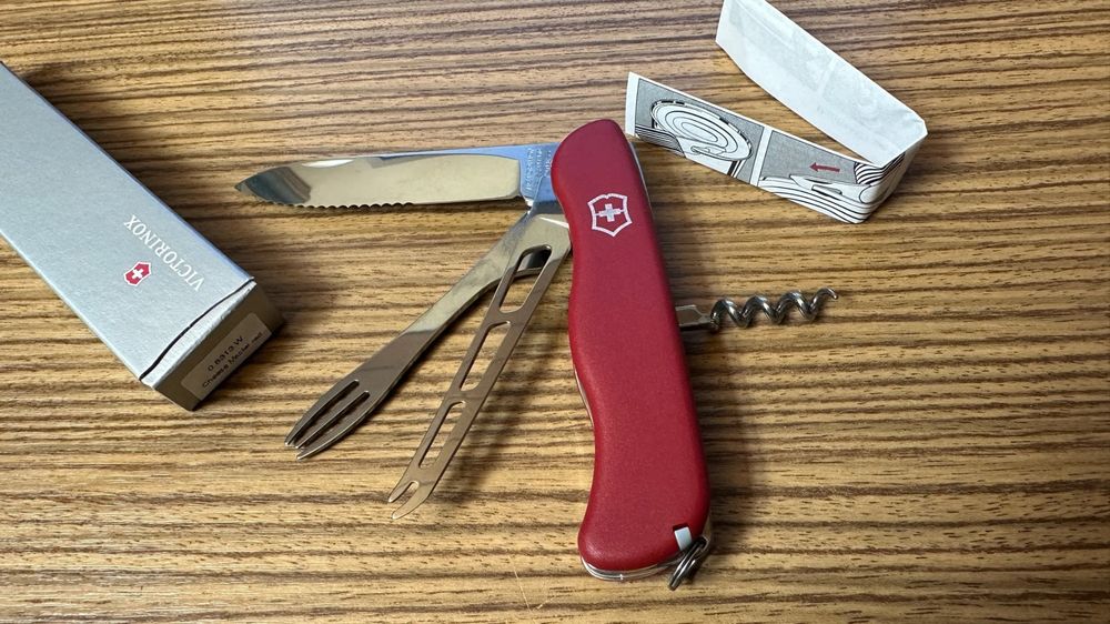 Victorinox Cheese Master red | Kaufen auf Ricardo