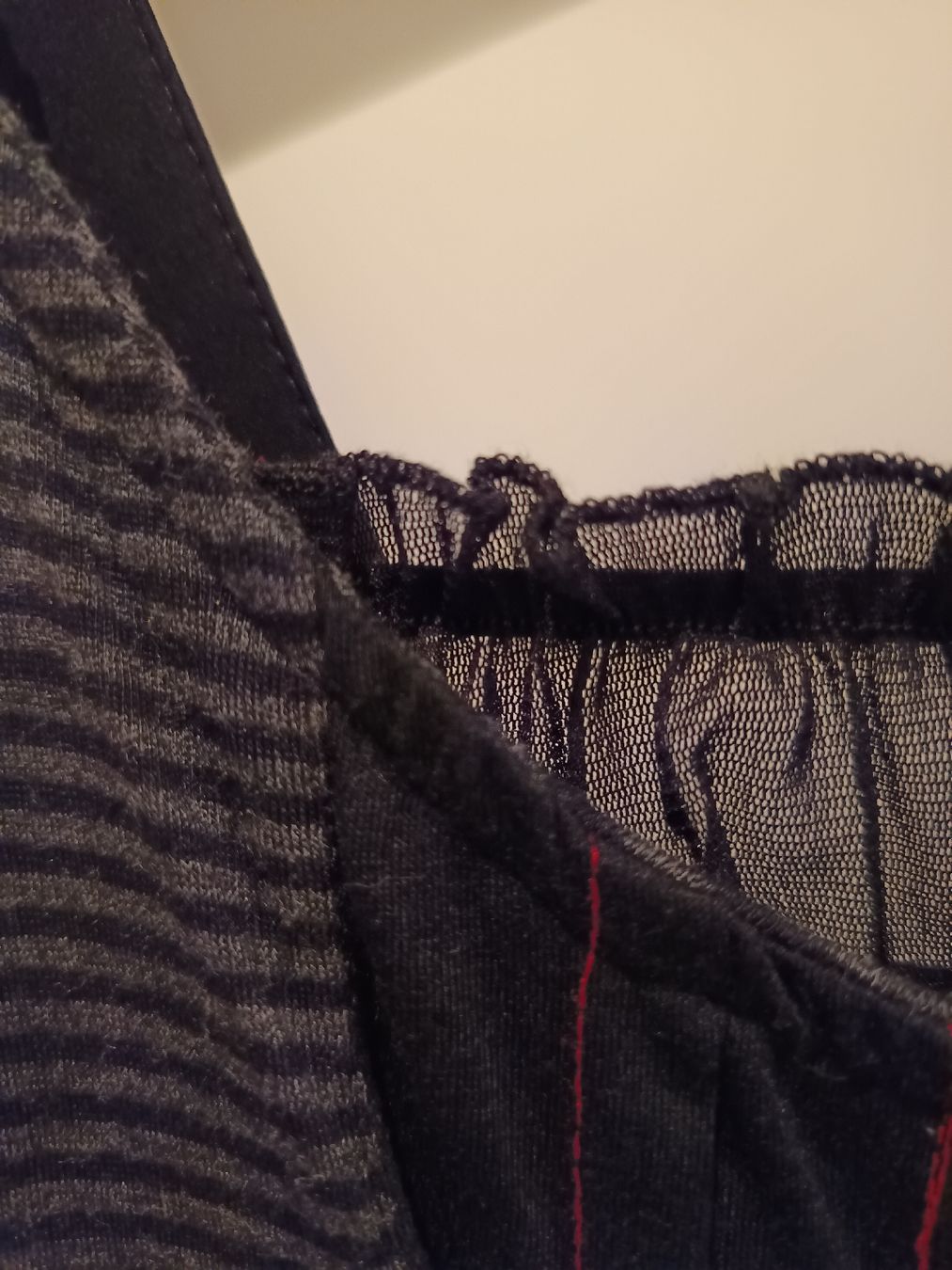 Vestiti: Kleid – Usato da Embrach venduto da Baronessa76 4