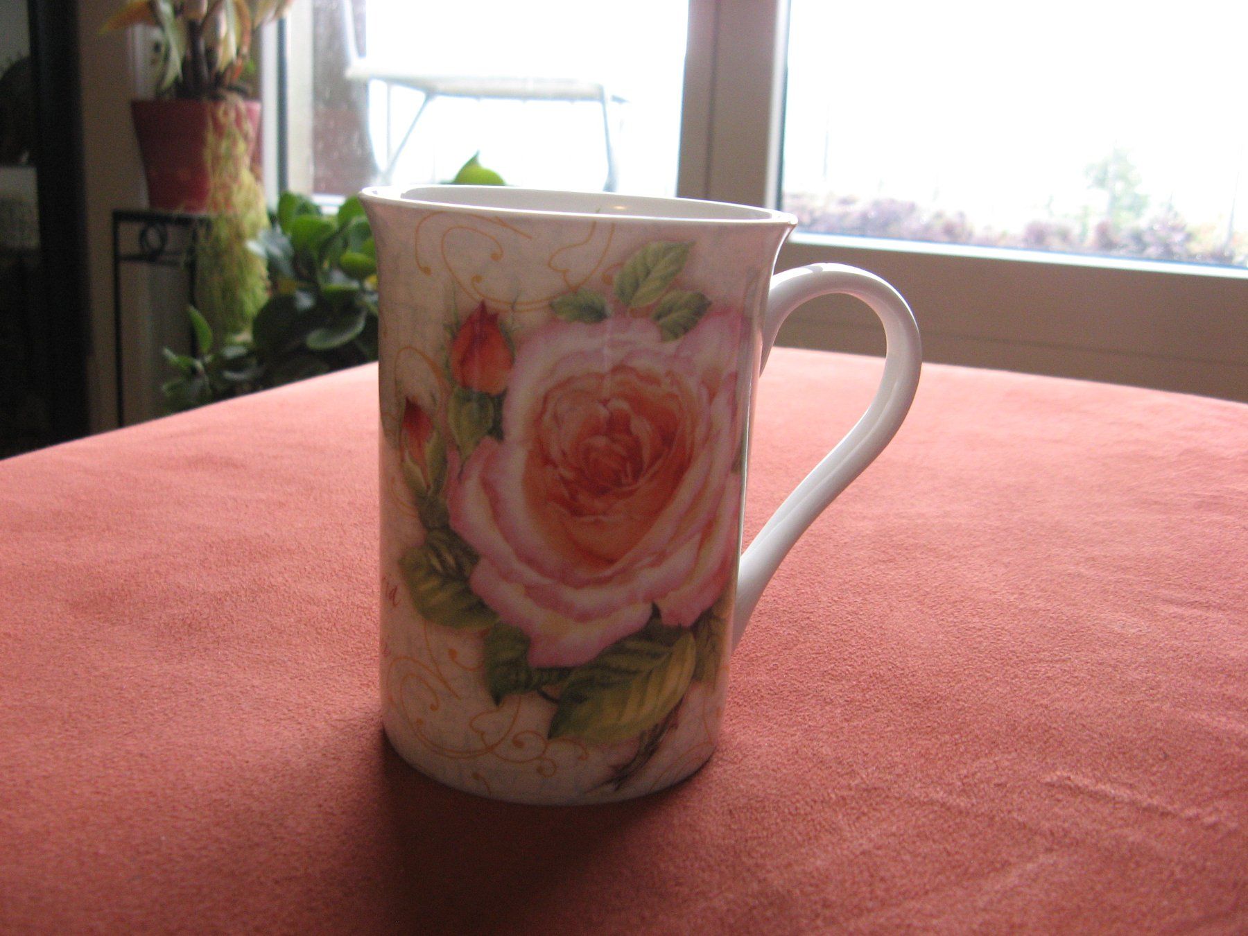 Tazze: Könitz Tasse Rose Gloria Dei – Usato da Zürich venduto da apil