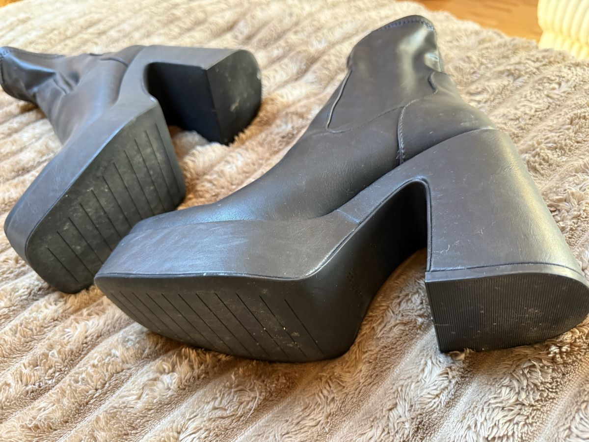 Pull&Bear Chaussures femmes: Bottines – D'occasion à Pully par Vckbrd 1