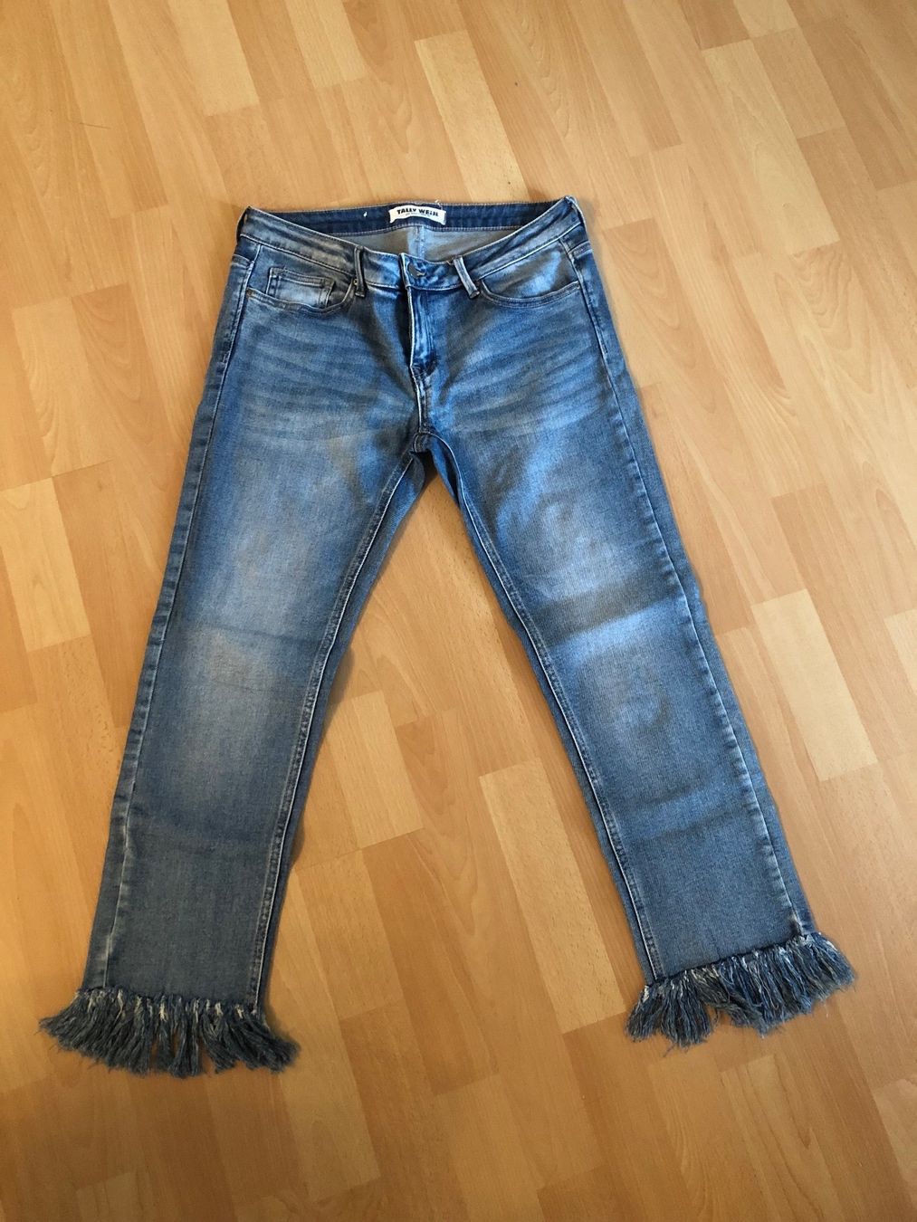 Tally Weijl Jeans: Jeans Gr 40 – Usato da Zürich venduto da Herbion1