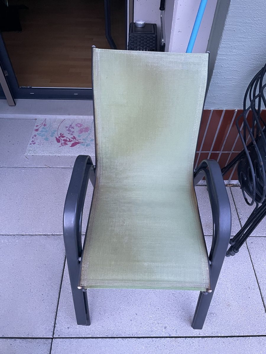 Sedie: Stapelstühle Gartenmöbel Balkonmöbel Textil Sitzfläche hellg – Usato da Wetzikon ZH venduto da jerry018 2