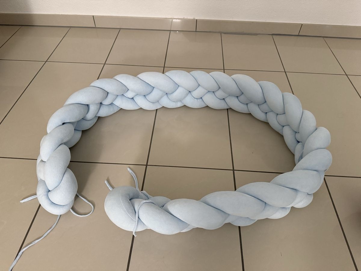 Cuscini: Baby Nestchen/Bettschlange hellblau 210CM – Usato da Kölliken venduto da cbk_5tvj 1
