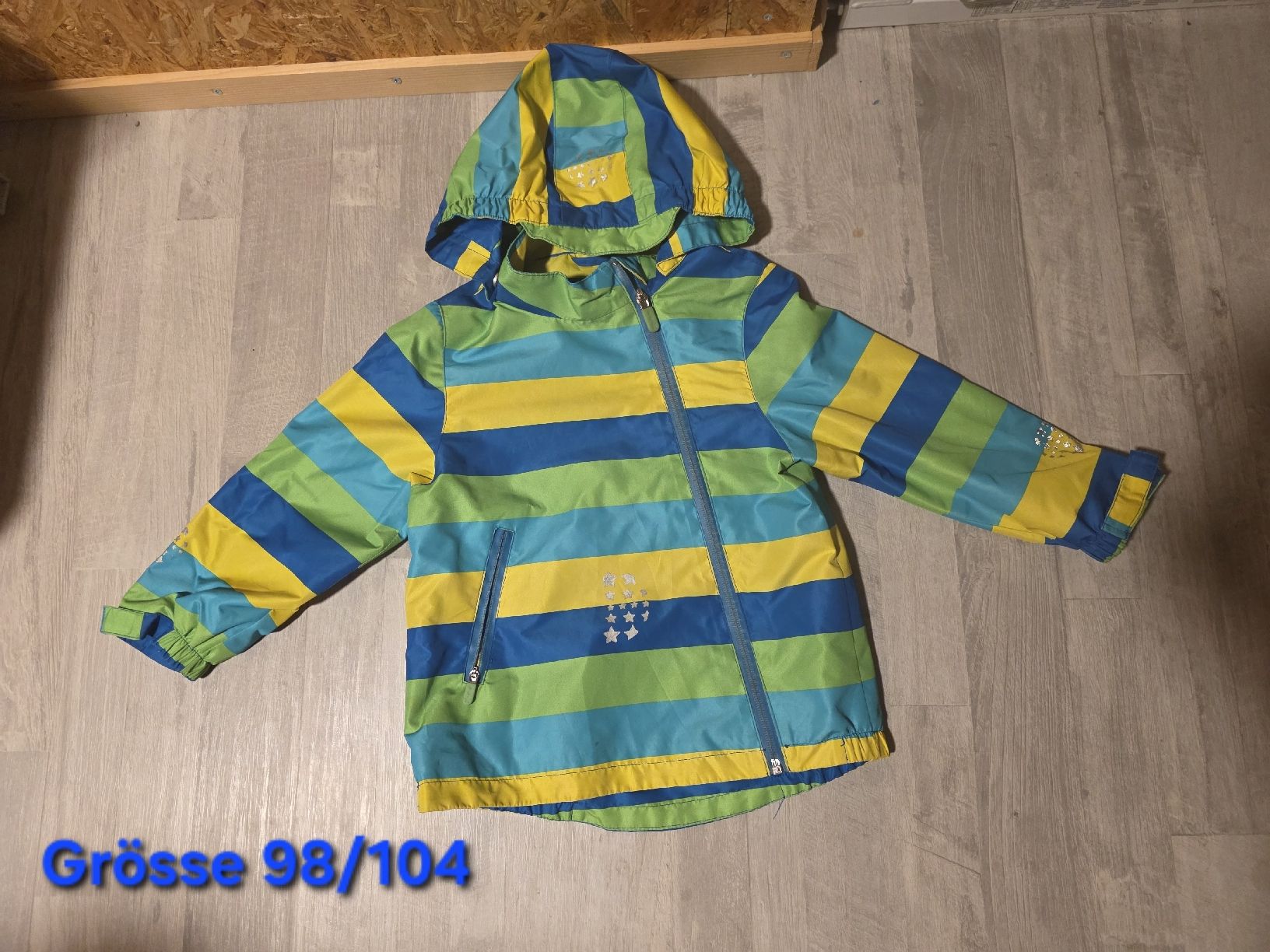 Jacken & Mäntel: Regenjacke / Windjacke 98/104 – Gebraucht aus St. Peterzell von upcycling_