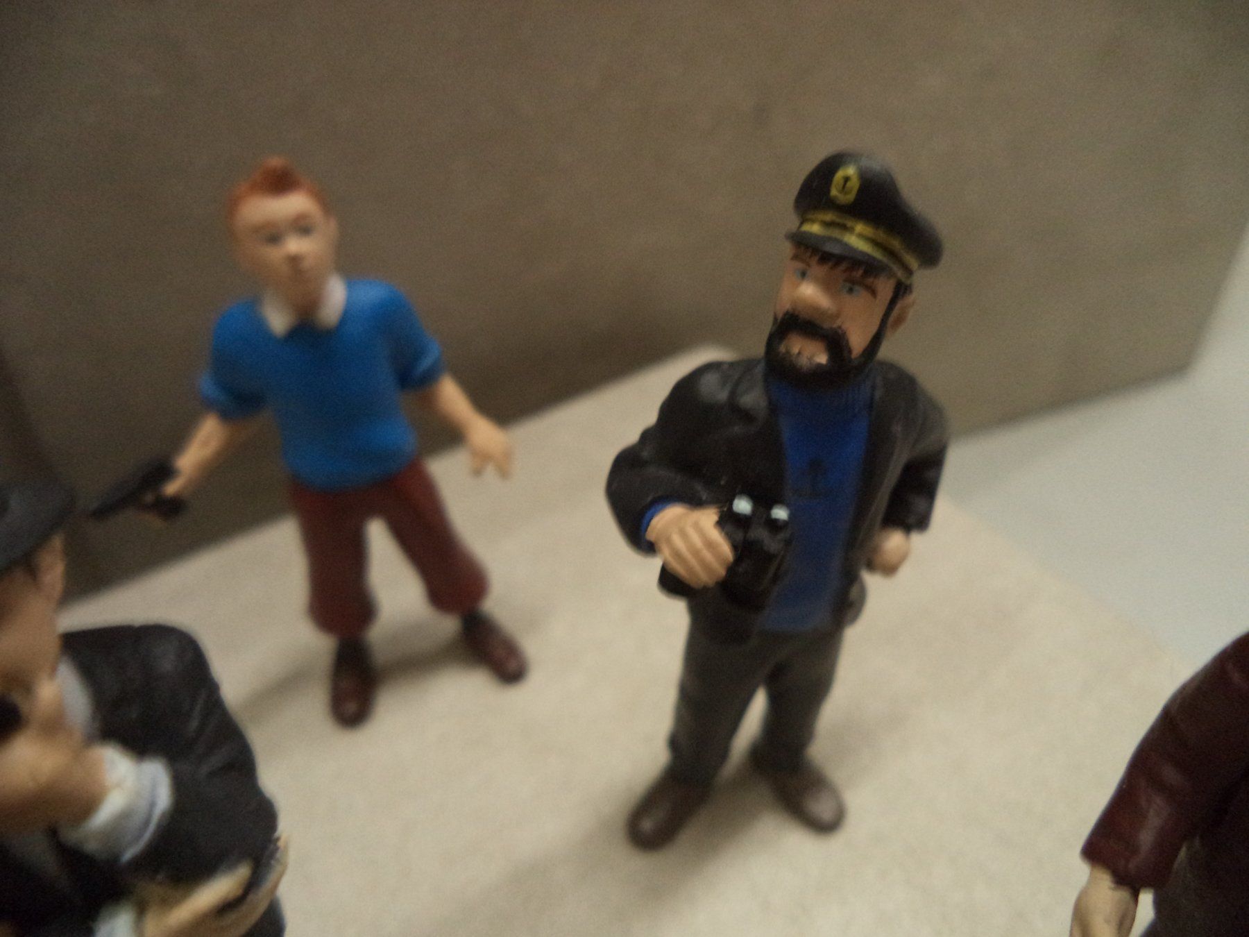 Statuette: en voiture TINTIN Figuren Set – Usato da Rieden AG venduto da Wirth03 3