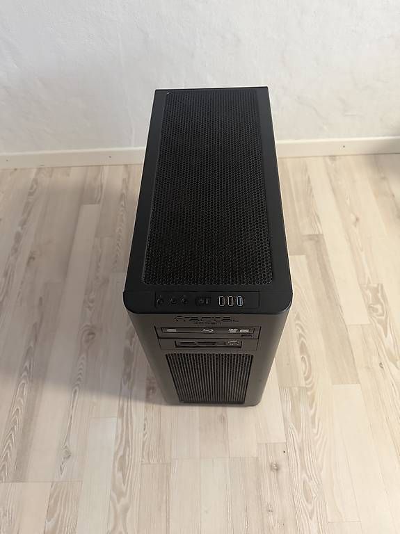 PCs:     Heimserver i7-2600K | 32 GB RAM  – D'occasion à Wettingen par MarekMaj 3