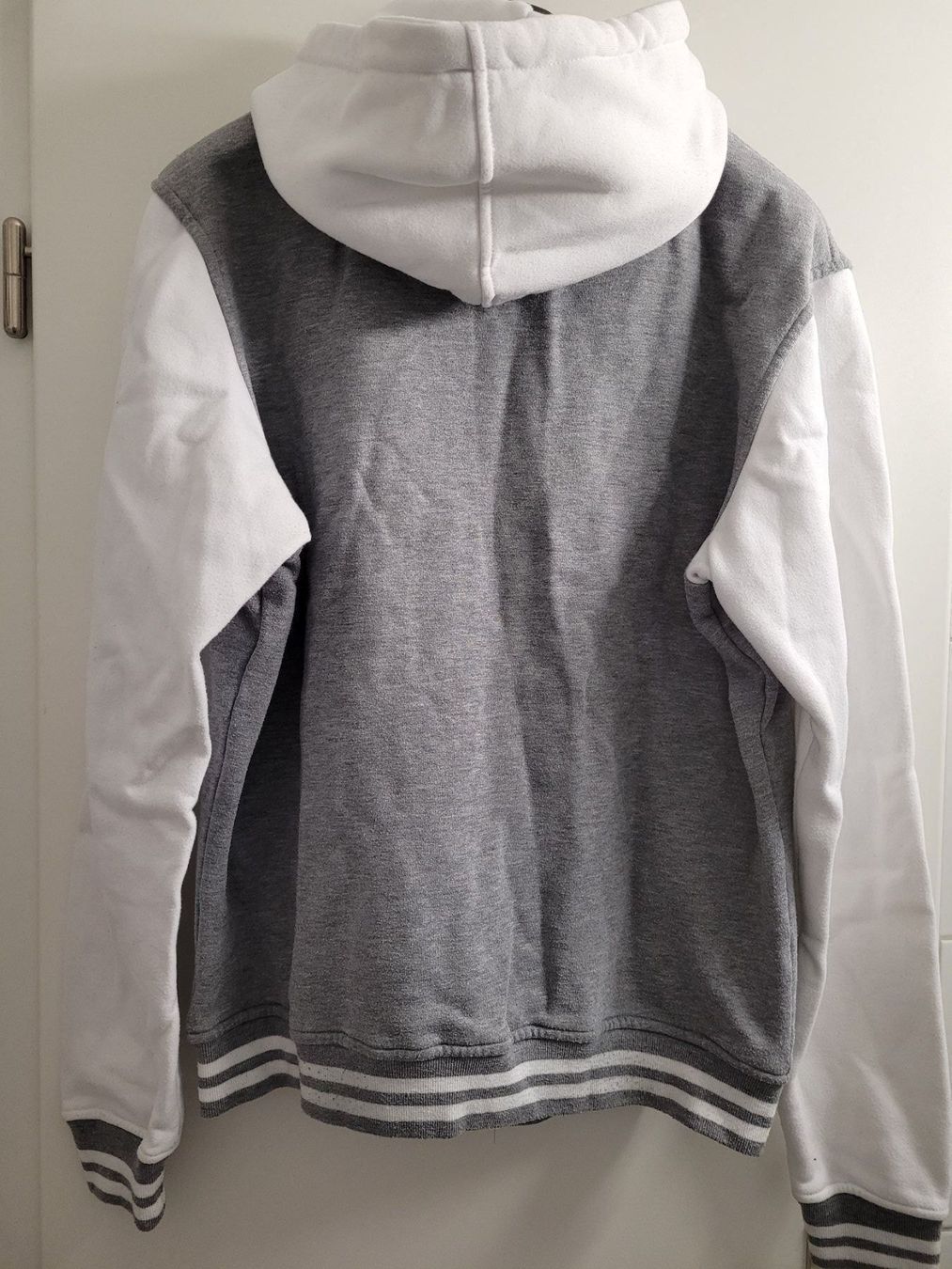 Giacche & Cappotti: Veste Urban Classics – Usato da Biel/Bienne venduto da Leila32 1