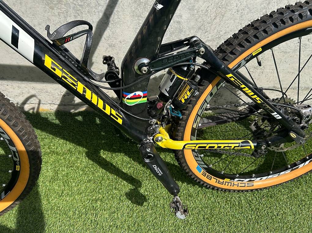 Vélos: SCOTT GENIUS RC10 Full Carbon Bike – D'occasion à Grafenort par Pitsch100 3