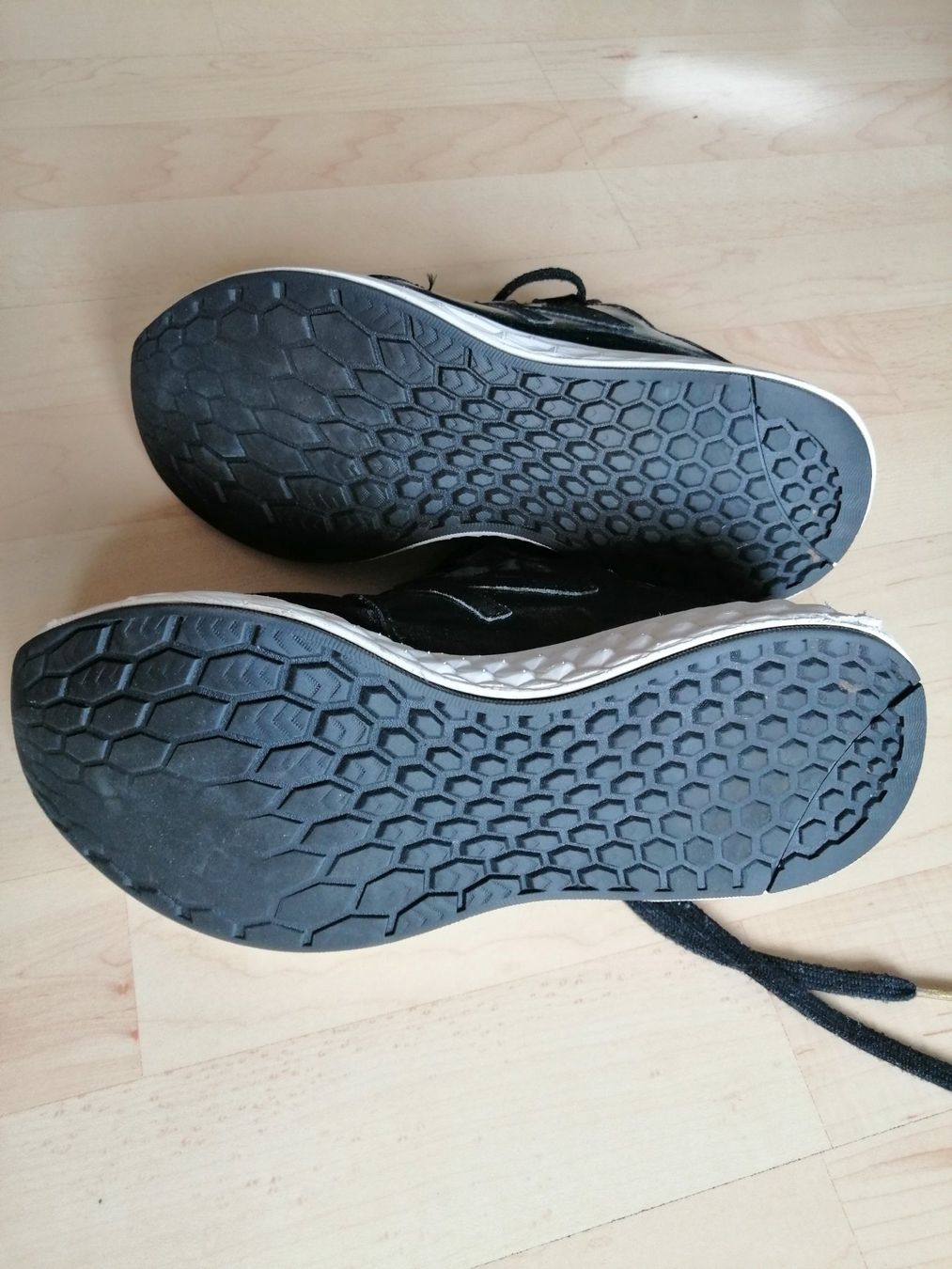 New Balance Scarpe da uomo: Schuhe New Balance gr. 39 – Usato da Schötz venduto da pemali 6