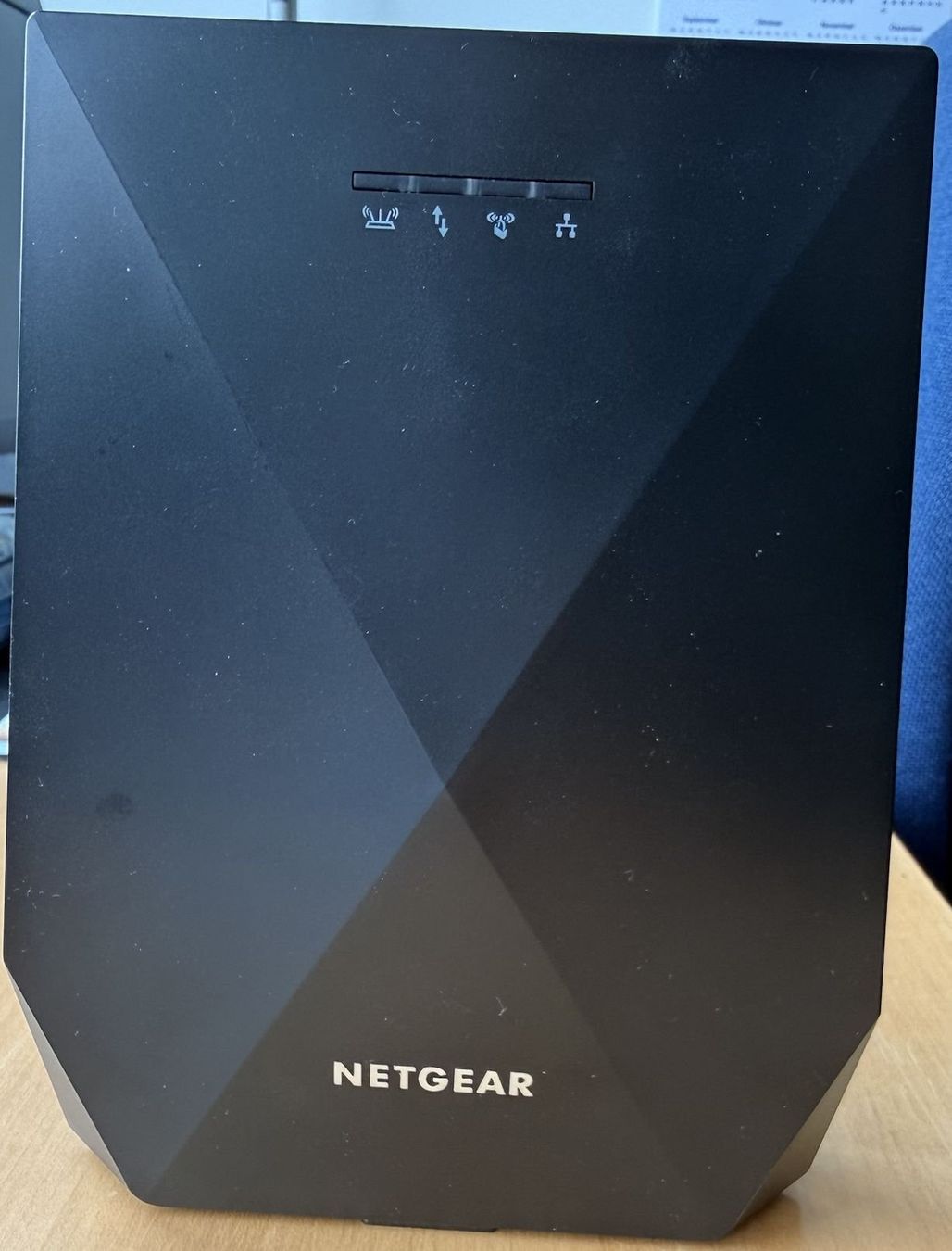 Modems & Router: Nighthawk X6 Netgear EX7700 – Gebraucht aus Baden von Nitram52 6