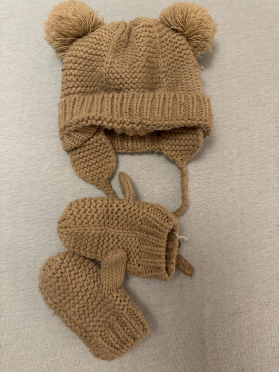 Zara Berretti & Sciarpe: Set Mütze mit Handschuhen – Usato da Zürich venduto da starsz