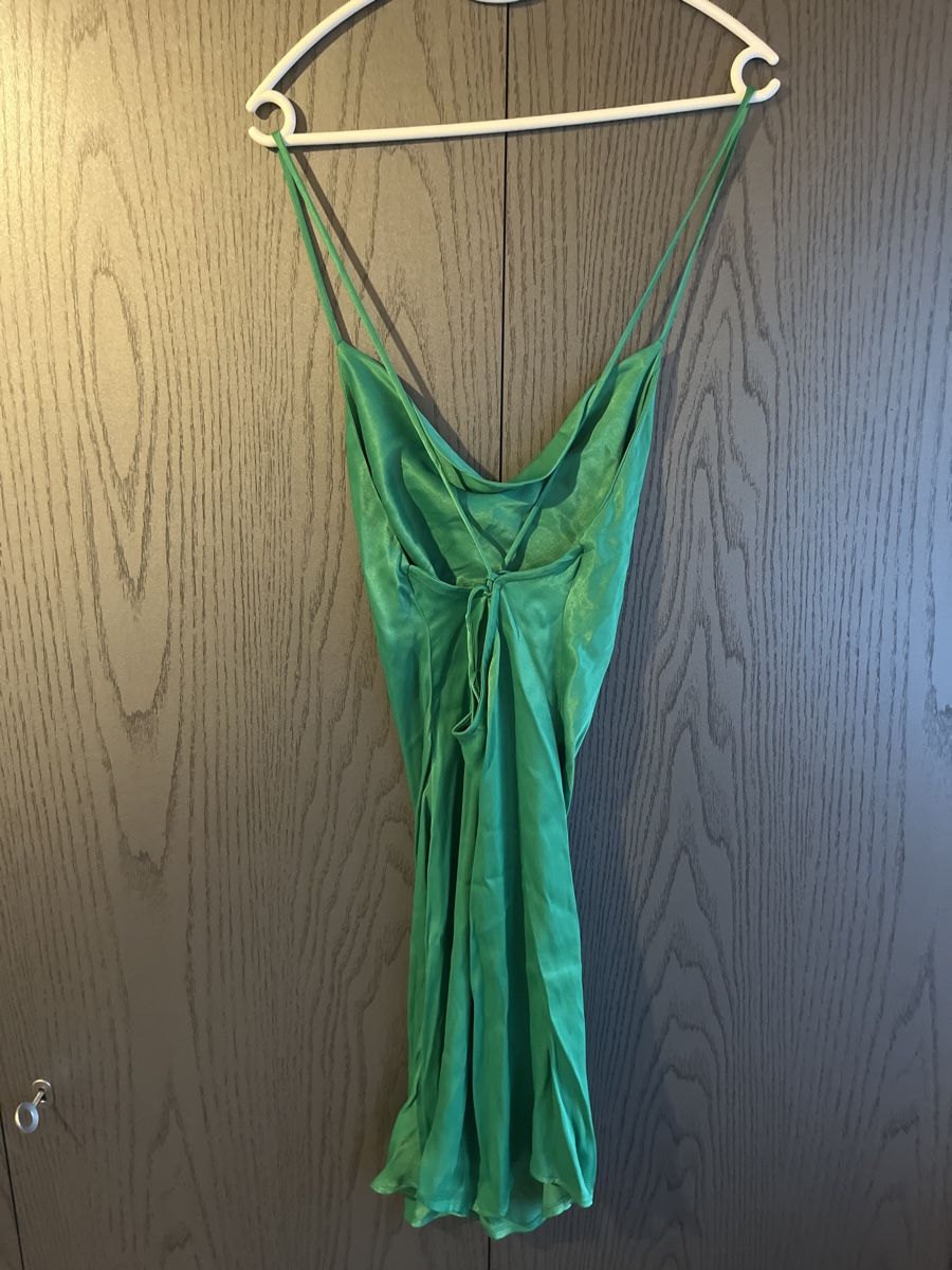 Tally Weijl Kleider: Robe verte – Gebraucht aus Le Locle von Ophelhugy 1