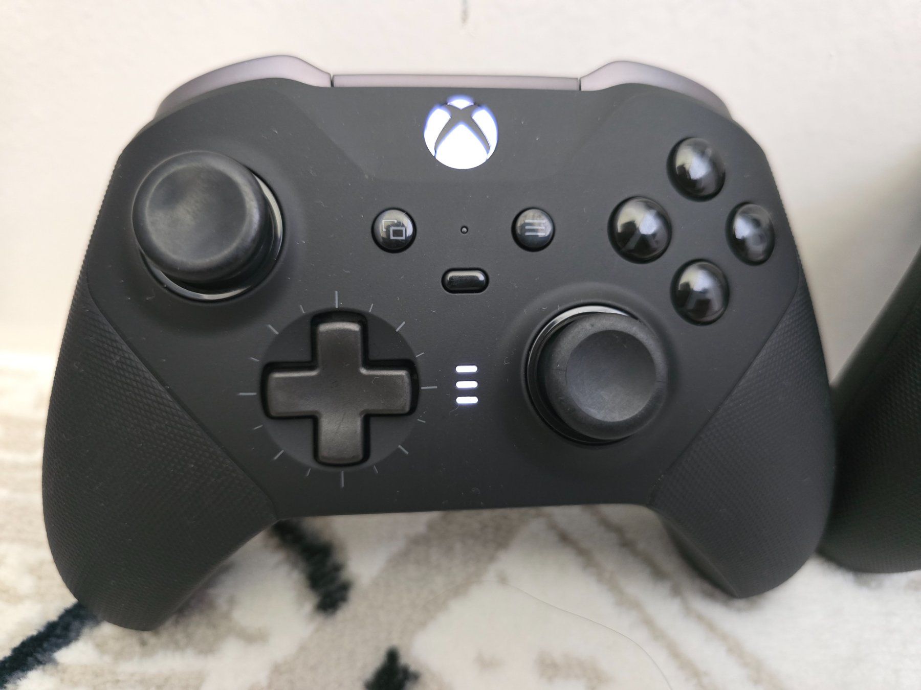 Microsoft Controller: Xbox Elite Series 2(2 Stück) – Usato da Basel venduto da Esmen 1