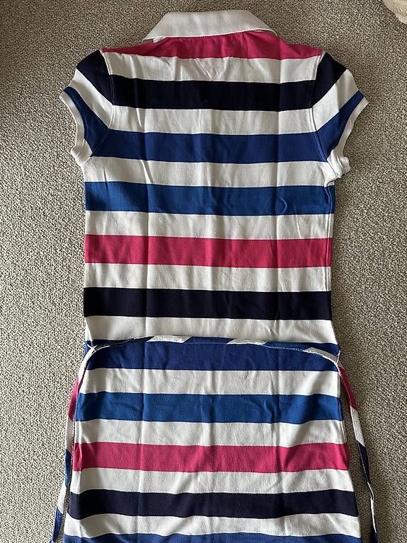 Kleider: Robe polo Tommy Hilfiger – Gebraucht aus Vevey von Maxx_123_ 1