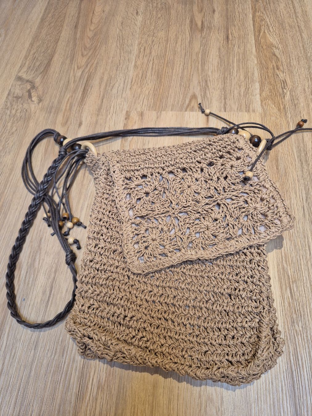 Taschen für Damen: Umhängetasche gehäkelt beige – Gebraucht aus St. Gallen von ali_tms5