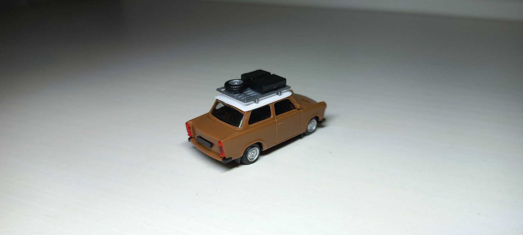 Herpa Modellini d'auto: Herpa H0 1:87 Trabant 601 – Nuovo (secondo la descrizione) da Olten venduto da bananariff 1