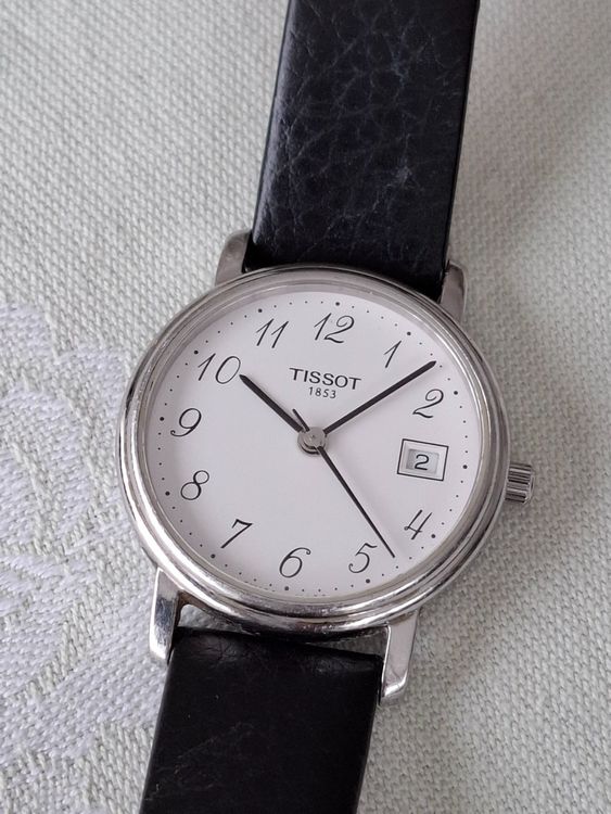 TISSOT 1853 Damen Uhr, SwissMade ( Saphir Glas / 27mm ) Kaufen auf Ricardo