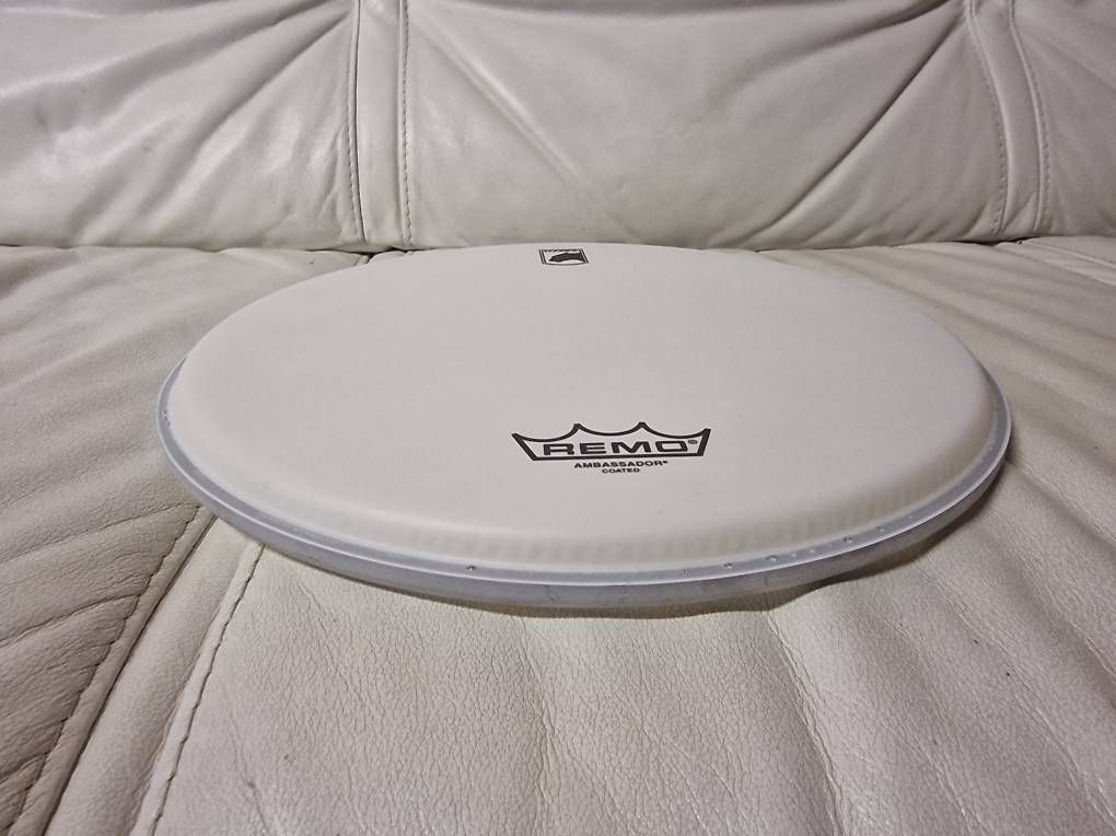 Strumenti musicali: Remo 13" Ambassador Coated Fell – Usato da Mur (Vully) FR venduto da Bigwhite 2