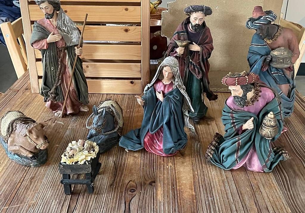 Toutes les décorations: Personnage crèche  – D'occasion à Chardonne par pat_n797