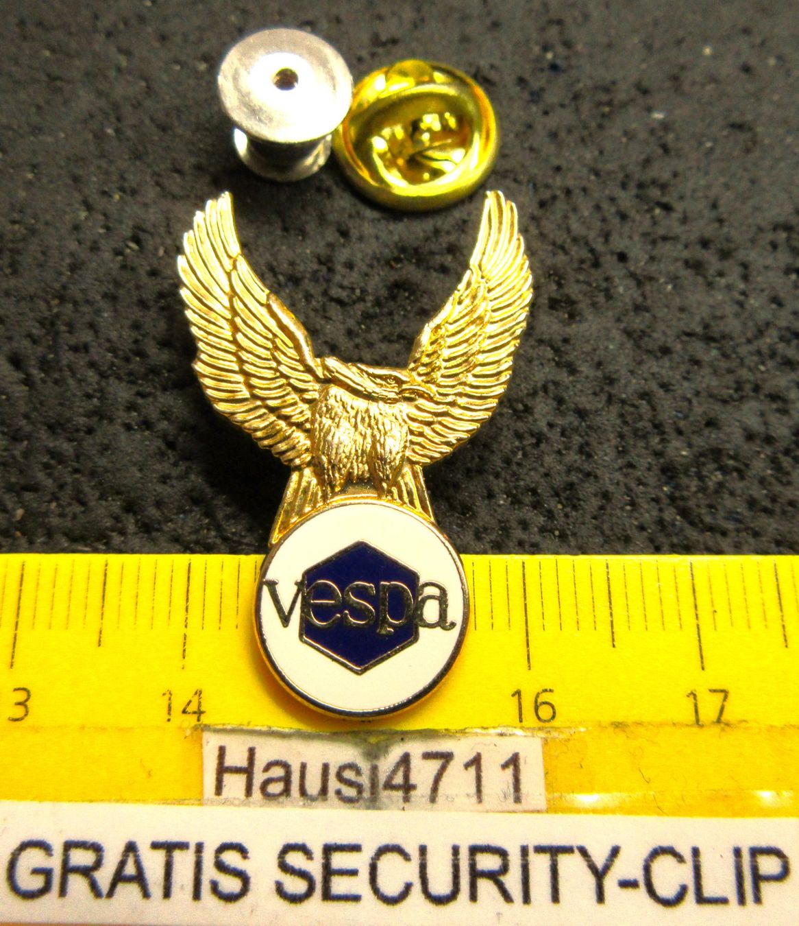 Placchette & Badge: VESPA EAGLE PIN MOTORROLLER GOLDIG MIT SECURITY-CLIP – Usato da Ettingen venduto da Hausi4711