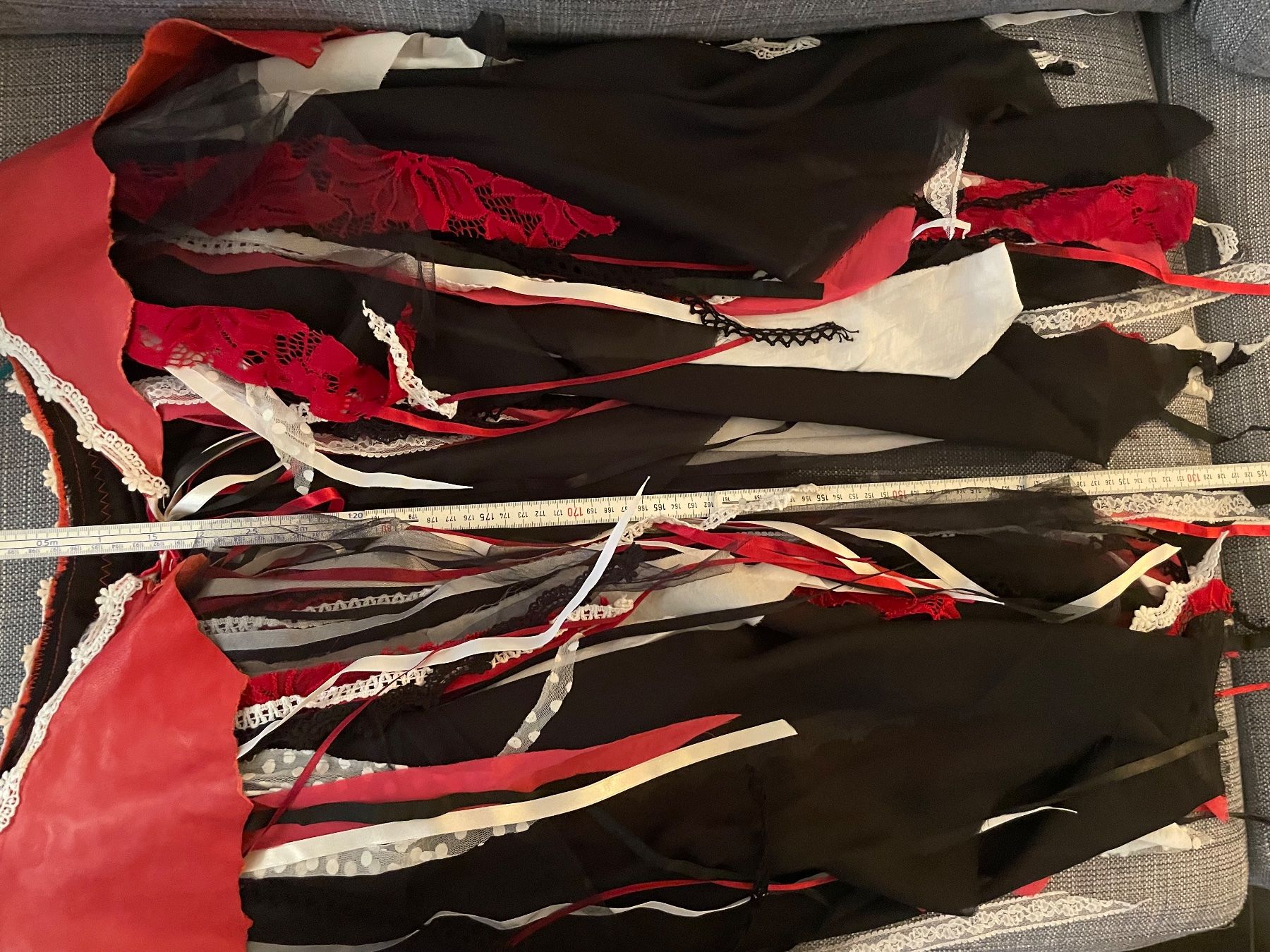 Kleider: KLEID!!! UNIKAT!!! SELFMADE!!! – Gebraucht aus Büren an der Aare von mii_57vx 4