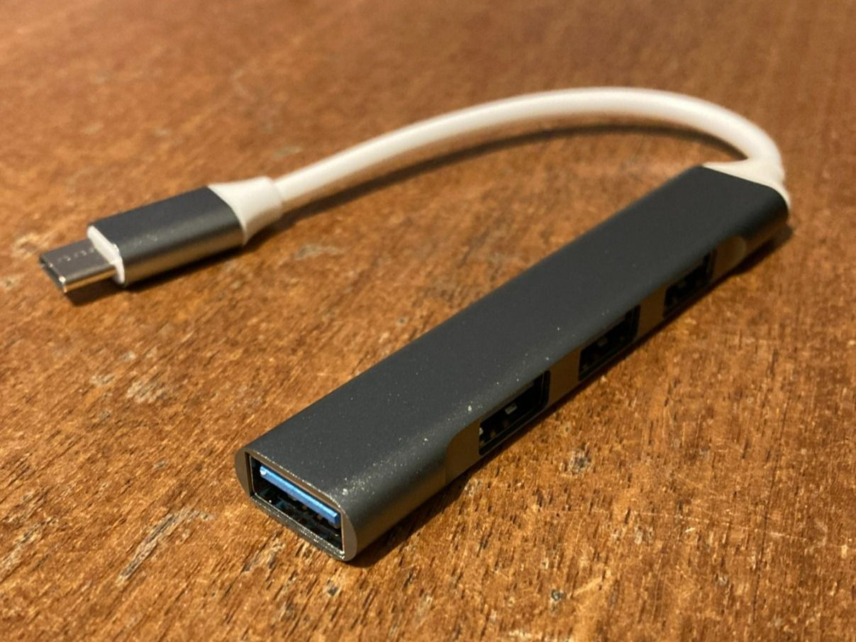 Hub & Switch: USB Hub Mini 4-Port NEU – Nuovo (secondo la descrizione) da Widnau venduto da SIIVSIIV