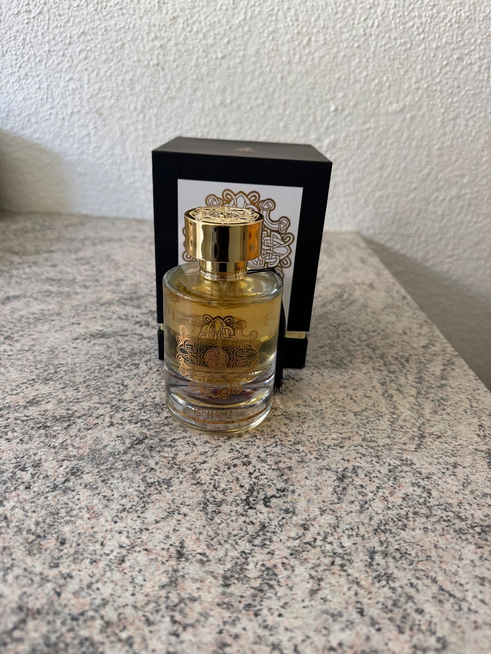 Maison Alhambra Profumi & Eau de Toilette: Maison Alhambra Karat edp 100ml – Nuovo (secondo la descrizione) da Frenkendorf venduto da autodiscount4123