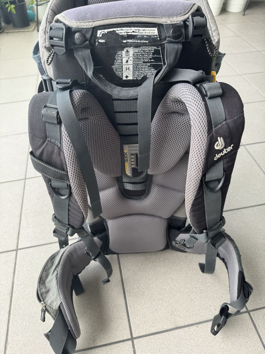 Deuter Bauch- & Rückentragen:  Kindertrage Wanderrucksack mit Sonnendach – Gebraucht aus Zug von sil_j6rl 3
