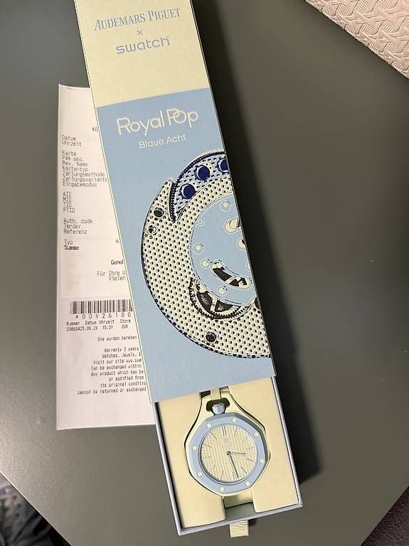 Swatch Orologi: Swatch royal pop – Usato da Zürich venduto da avi_szd8