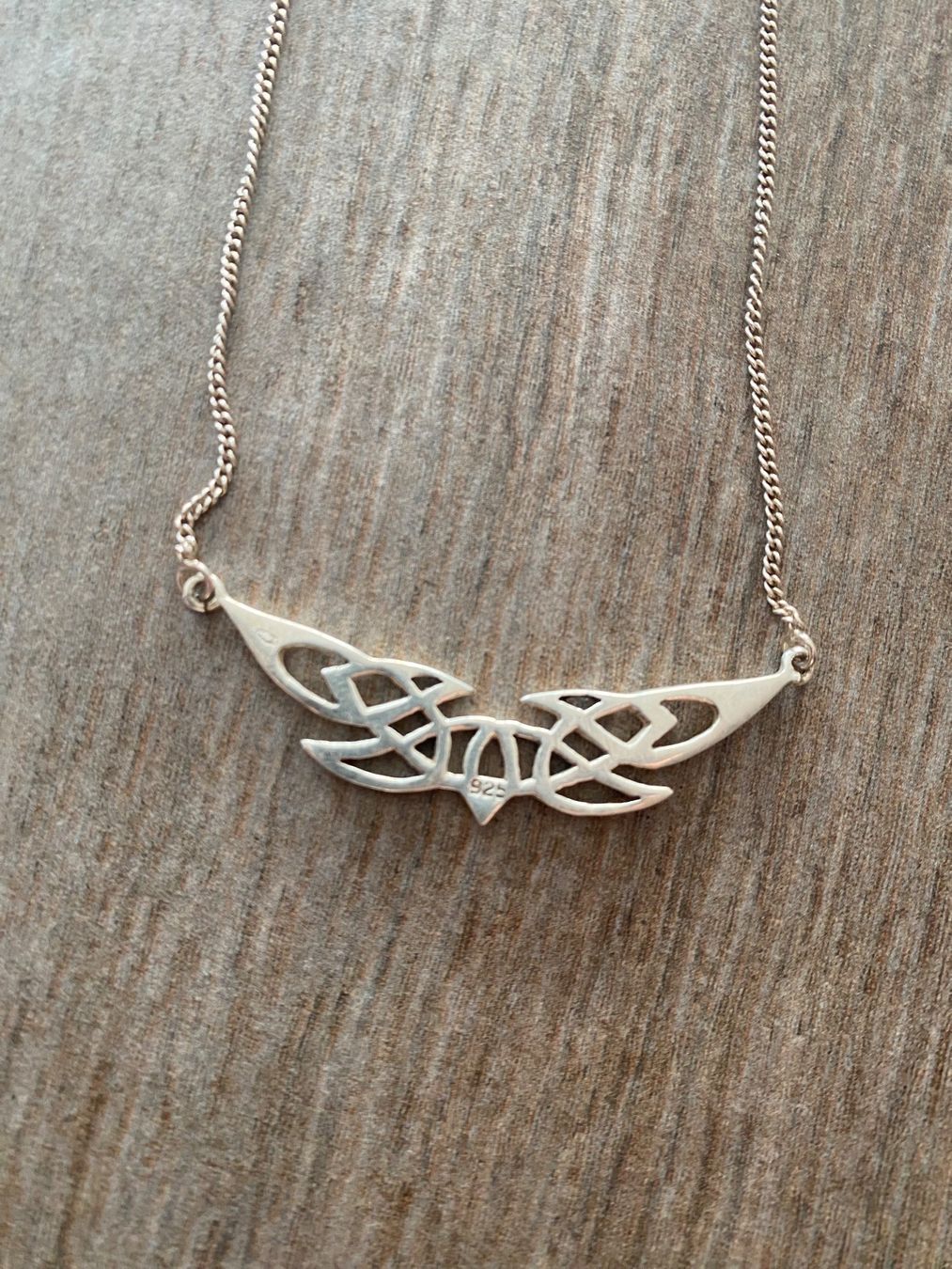 Catenine: Collier avec pendentif nœud celtique – Usato da Vuadens venduto da lutine77 2