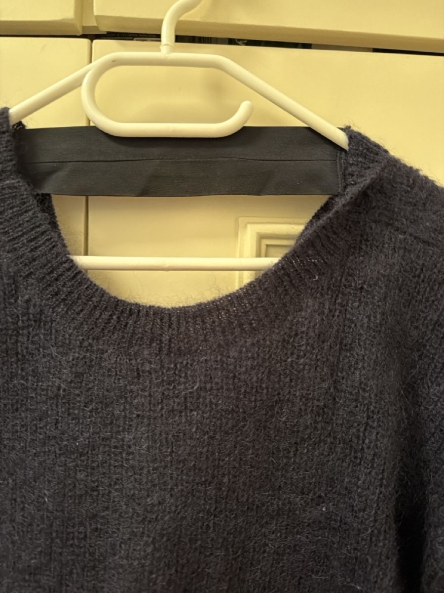 Cos Pullover & Sweatshirts: Pull COS maille mohair bleu marine – Gebraucht aus Lausanne von Pascal9999 1