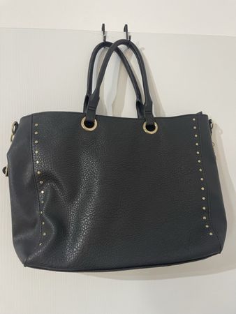 Handtasche schwarz Nieten guter Zustand