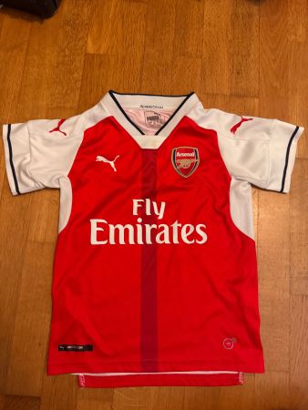 Arsenal Trikot Kinder Grösse 128 Özil 11 guter Zustand