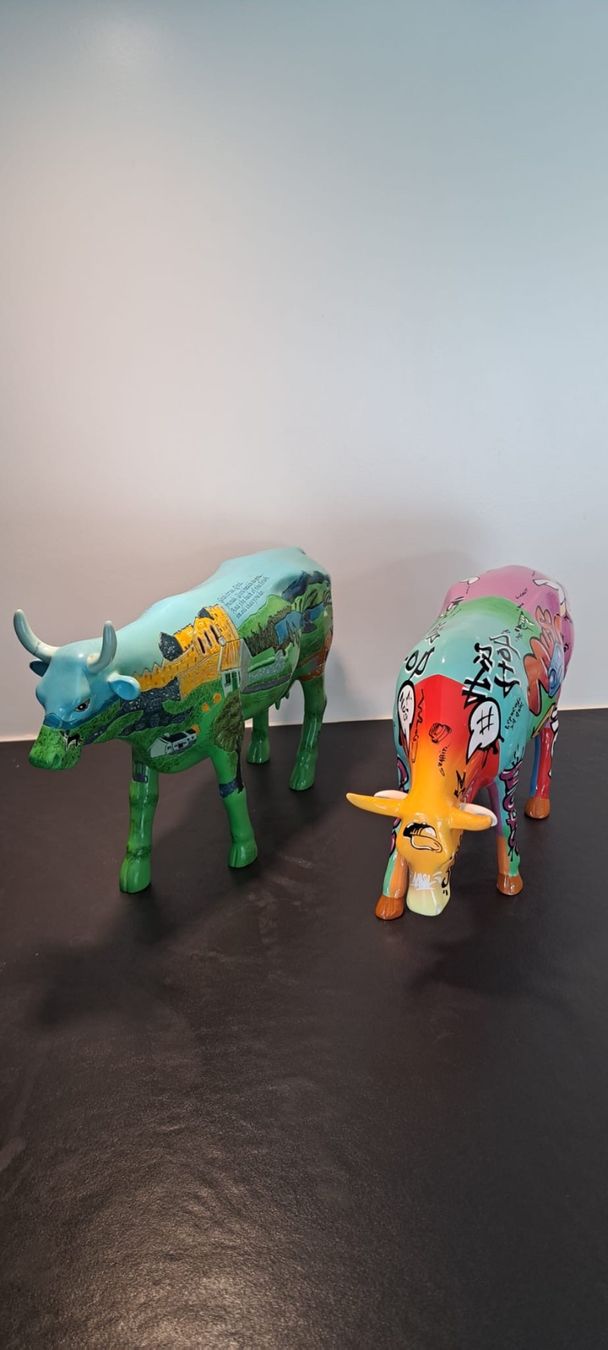 Tutte le decorazioni: Vaches décoratives style graffiti unique - Cadeau original! – Usato da Courchapoix venduto da Jubo1