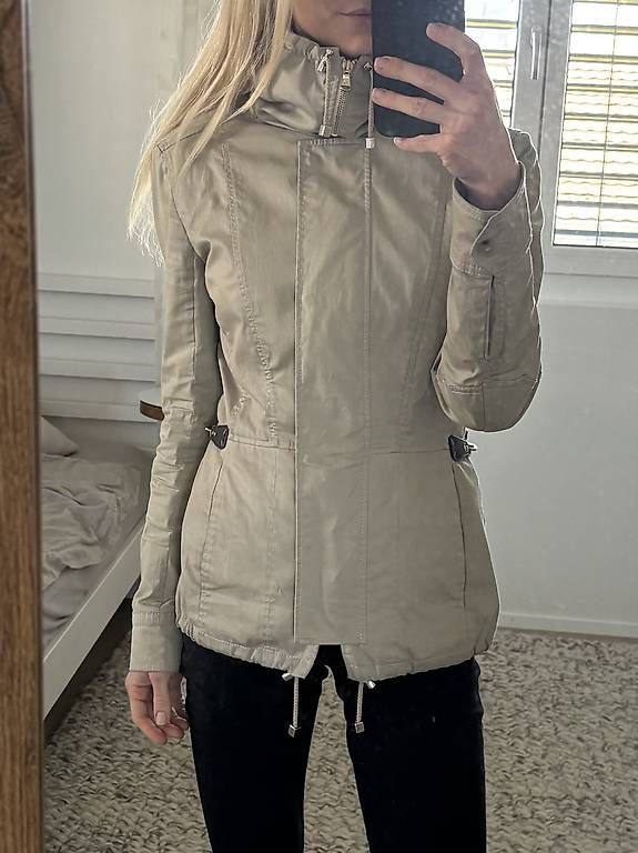 Fay Jacken: Fay Trenchcoat Übergangsjacke beige – Gebraucht aus Zürich von car_9sdb 4