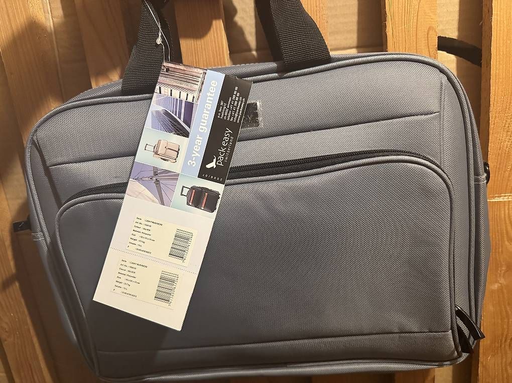 Borse: Laptop tasche neu – Usato da Basel venduto da Geboten