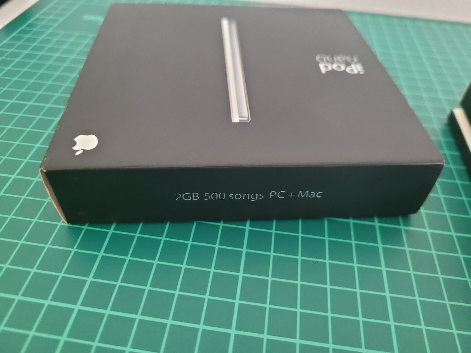 Apple Lettore multimediale portatile: iPod nano  -  Vintage Gem! – Usato da Meyrin venduto da Retro-GZ 3