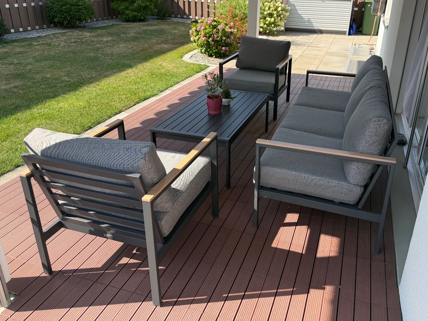 Sofas: Gartenlounge Set anthrazit 3-Sitzer Sofa, 2 Sessel, Tisch – Gebraucht aus Brittnau von kroki35 3