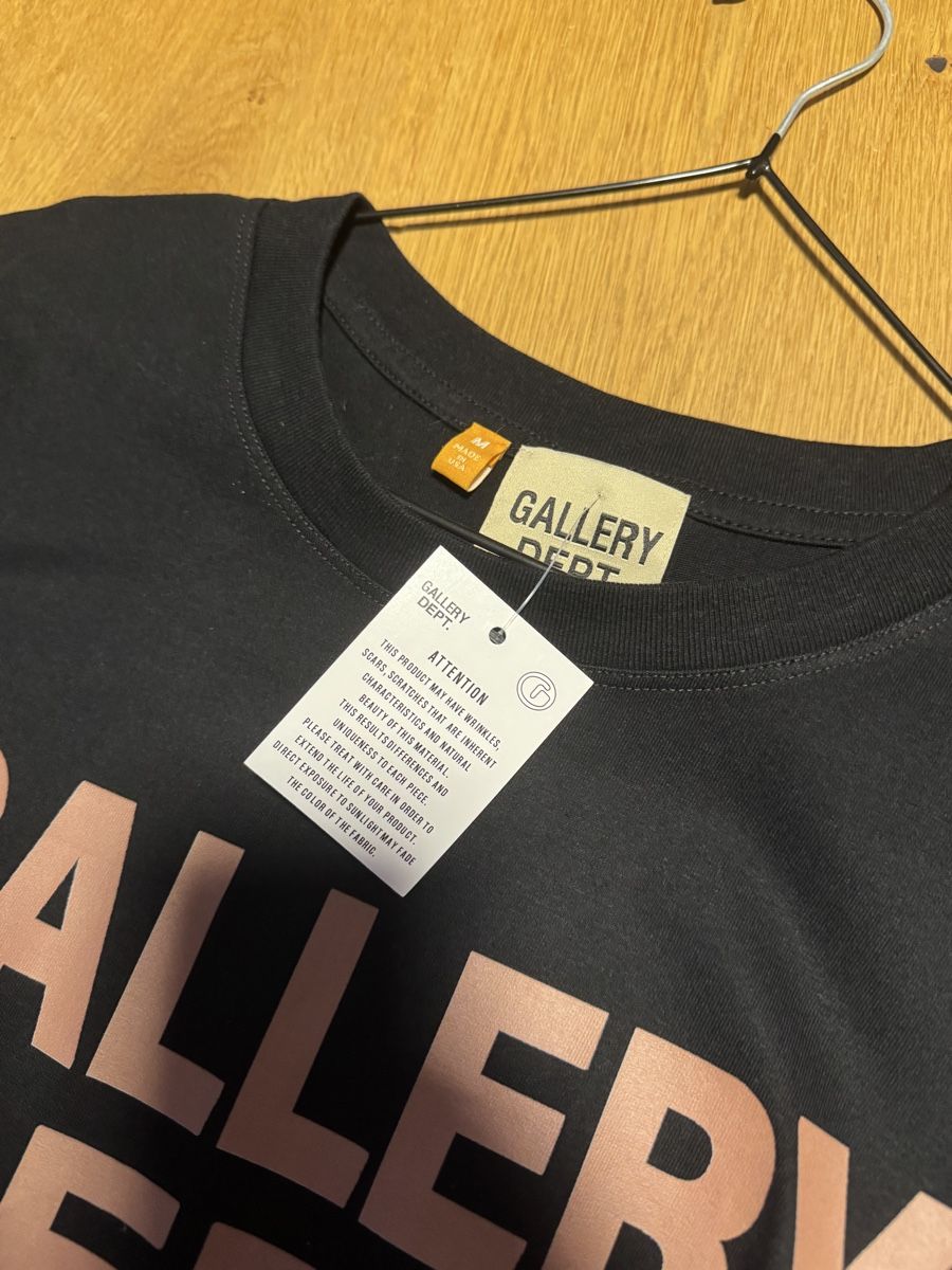 T-shirt: Gallary dept – Nuovo e nell'imballaggio originale da Uetikon am See venduto da Dariusstasys 1