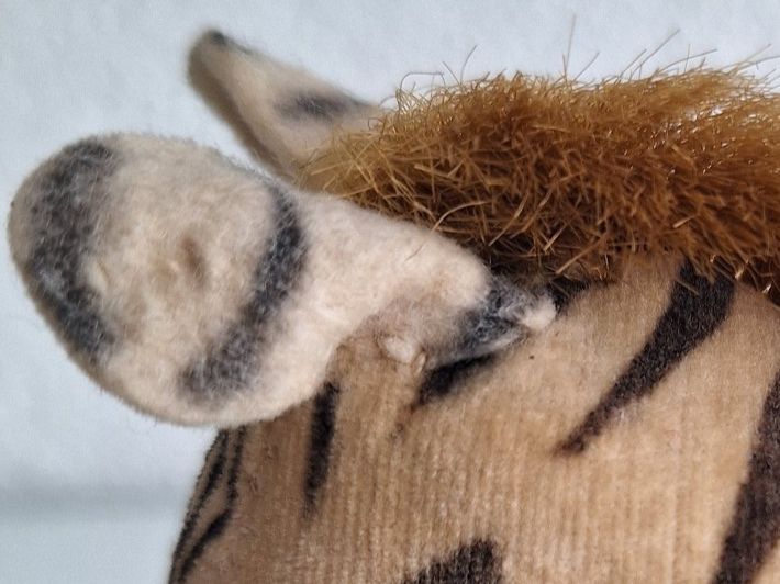 Steiff Giocattoli: Steiff Zebra aus Samtplüsch – Usato da Sissach venduto da luvama 5