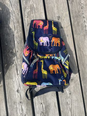 Kinder Rucksack Tierprint Giraffen Elefanten Marineblau