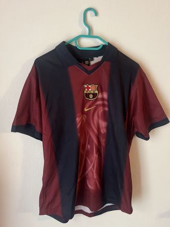 T-Shirt Barcelona x travis scott