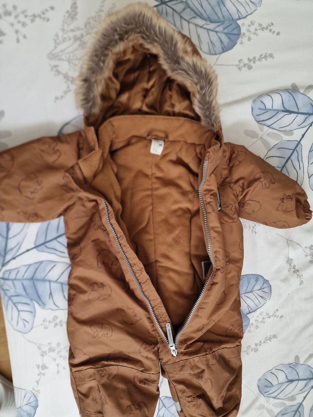 Anzüge: Süßer, warmer Schneeanzug - Grösse 68 – Gebraucht aus Zug von DanielHirsbrunner 2