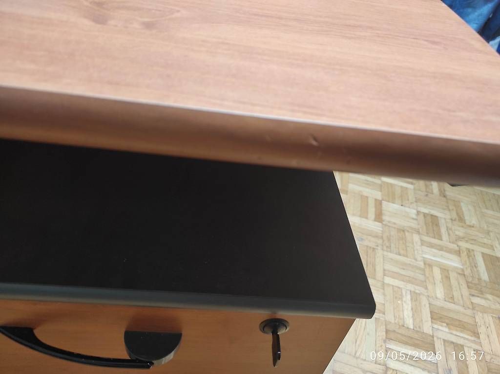 Micasa Scrivanie: Magnifique bureau avec caisson à roulettes – Usato da Genève venduto da cnmp21 3