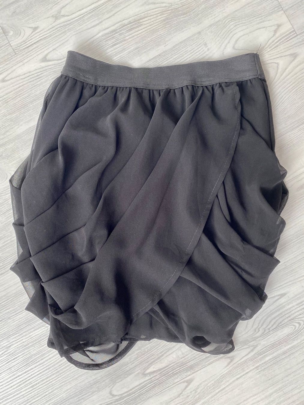 Gonne: 2 schwarze Jupes Gr. XS – Usato da Estavayer-le-Lac venduto da Mimmy02 1
