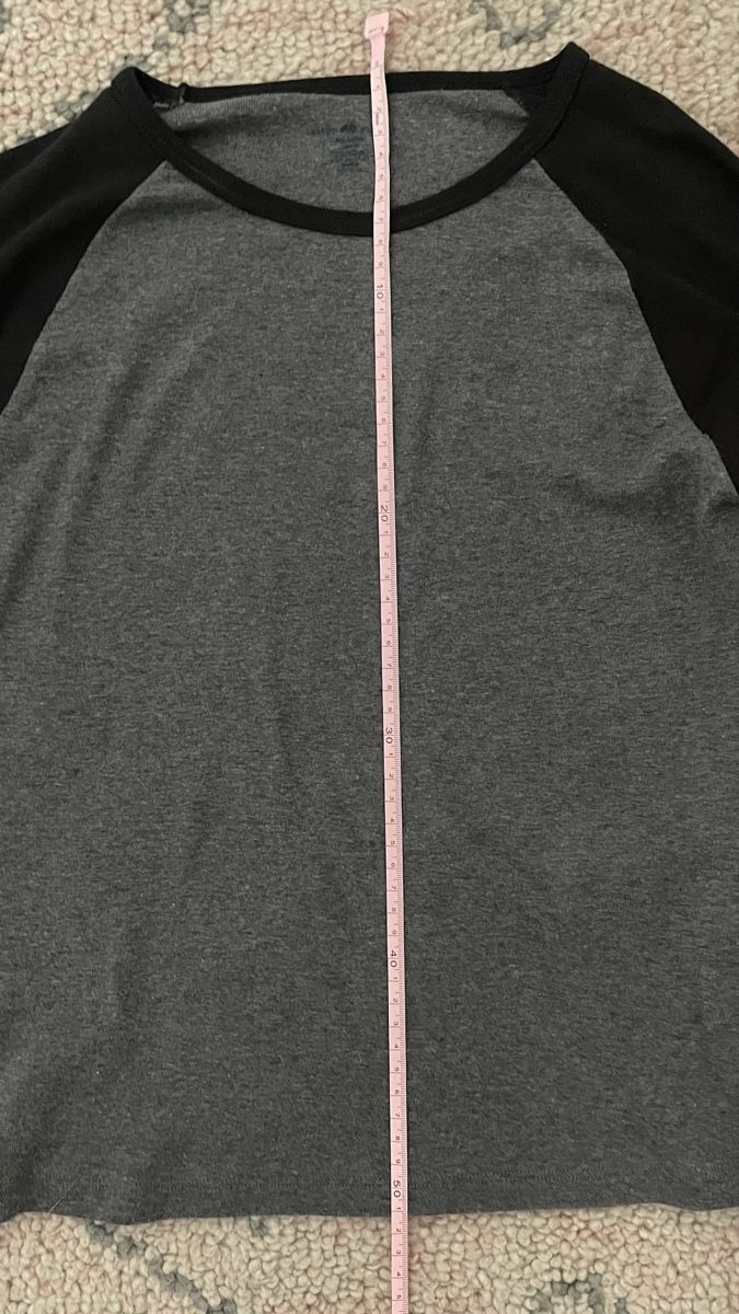 Brandy Melville Top: Langarm Shirt Brandy Melville – Nuovo (secondo la descrizione) da Oetwil am See venduto da ser_j95v 2