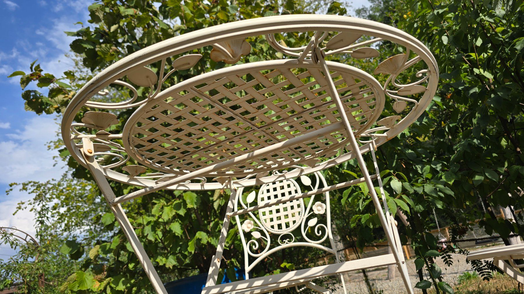 Tische: Romantischer Vintage- Gartentisch mit 2 passenden Stühle – Gebraucht aus Burgdorf von nisut 5