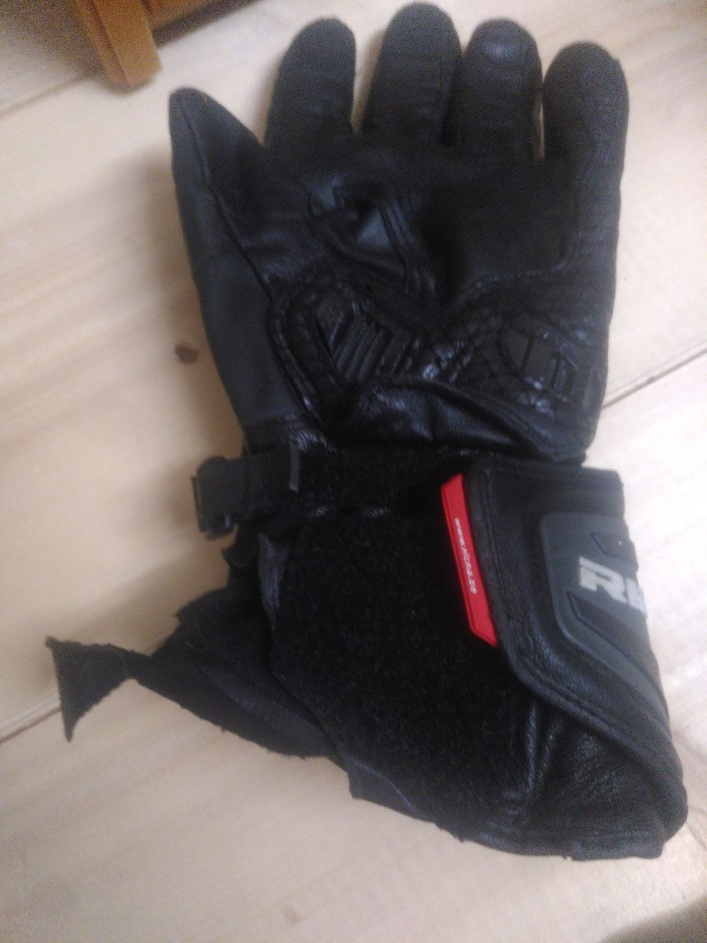BMW Lotti di vestiti: BMW NeonShell taille 52 , pantalon Summer 3, System 6 EVO – Usato da Le Sépey venduto da Ventach 6