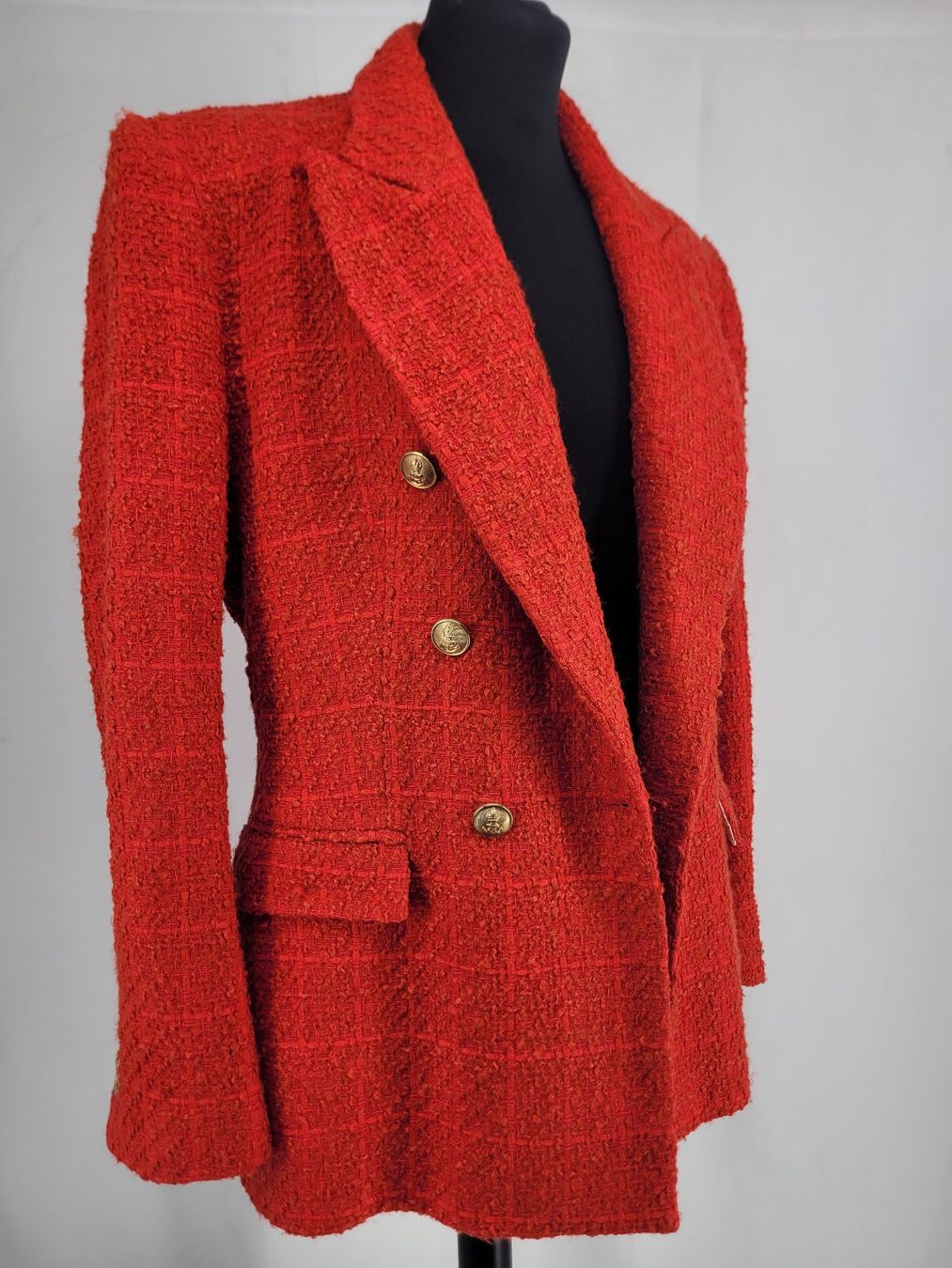 Zara Giacche: ZARA Tweed blazer rouge Taille L – Usato da Lausanne venduto da PlusValue_Lausanne